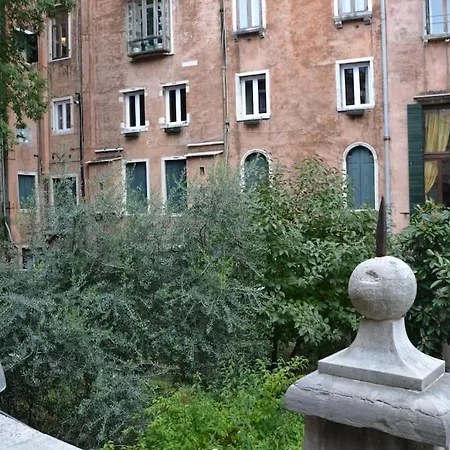 公寓 Quiet And Comfort In The Heart Of 威尼斯